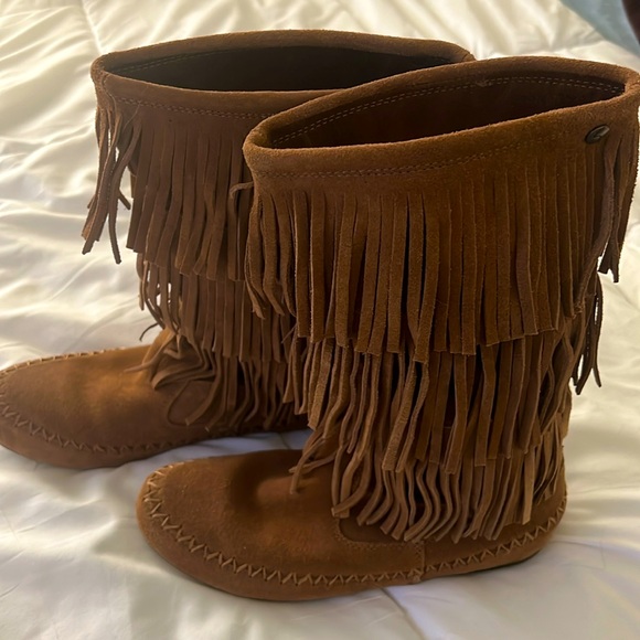 Fringed Brown Moccasin Boots - Picture 2 of 5